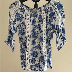 Studio West Blue and White Floral Blouse